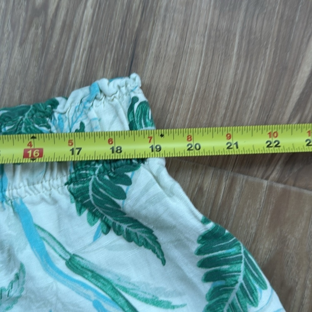 Black Halo Tropical Green Leaf Shorts - Picture 6 of 10